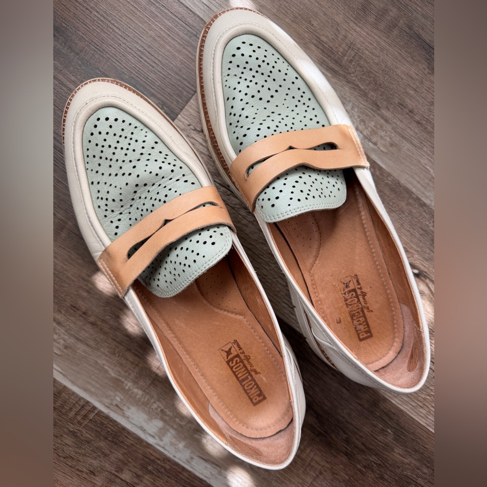 PIKOLINOS Mint Green and Tan Perforated Leather Henares Mixed Loafers